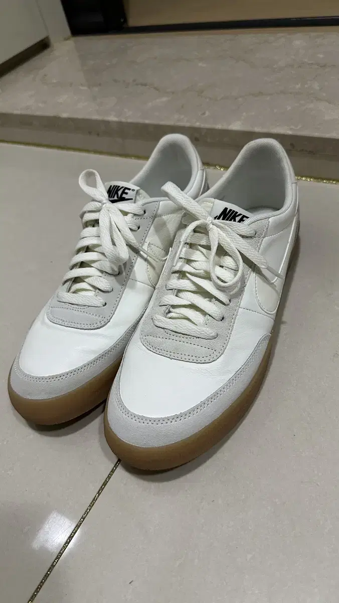 Nike Killshot White