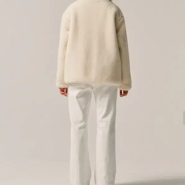 샵레터 LETTER bear fleece jumper (ivory)