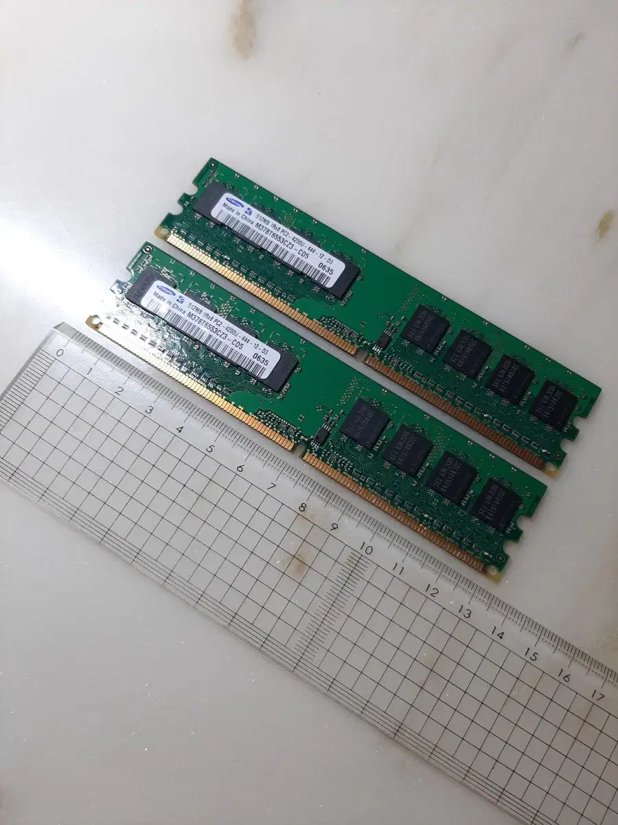 데스크탑 램 DDR2 4200U 512MB