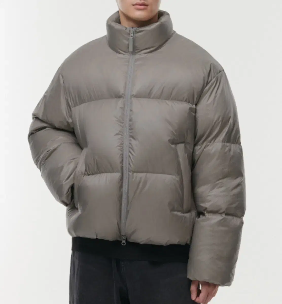 [Gentleman's Standard] Ripstop Down Puffer Short Padded Jacket in Grassy Beige