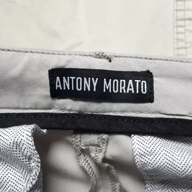 31/ANTONY MORATO 봄여름 원턱 슬림팬츠/31-456