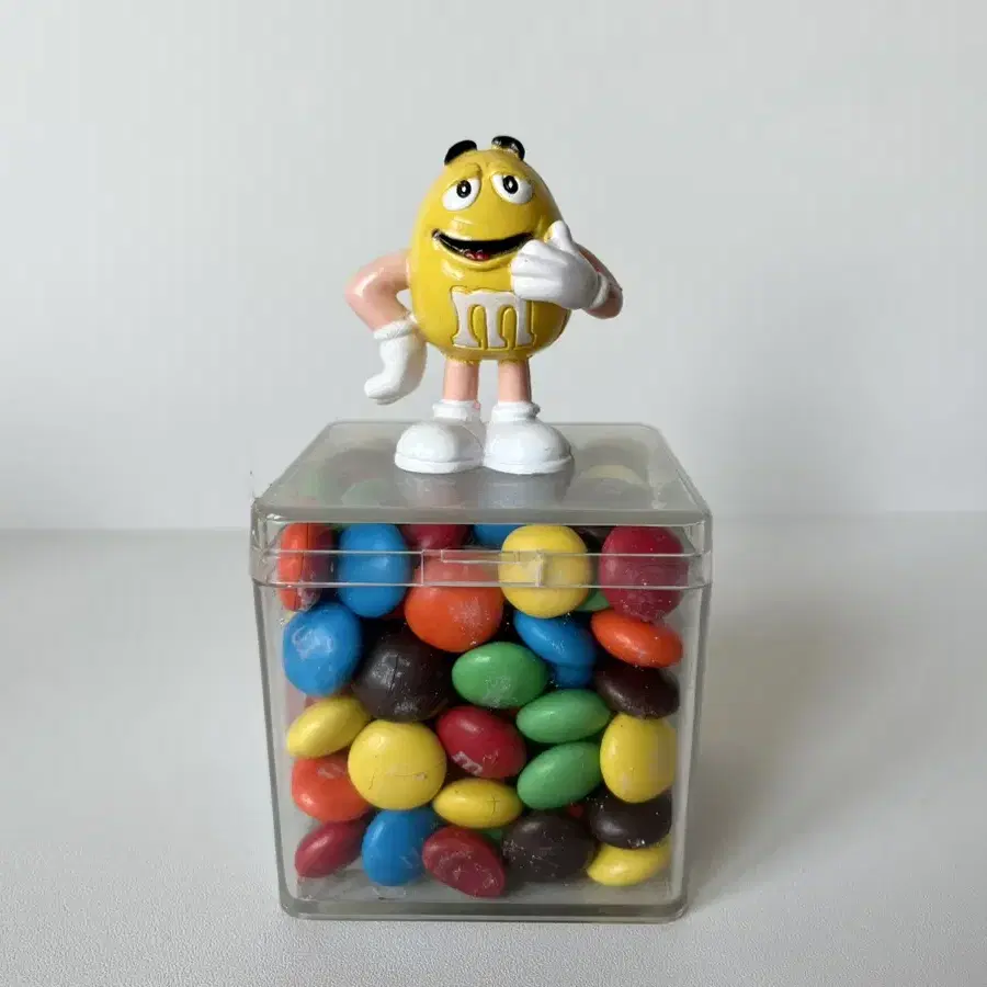 m&m 디스펜서