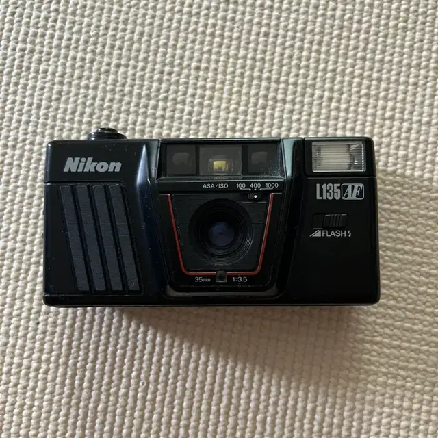 Nikon L135 AF 필름카메라 (1984년)