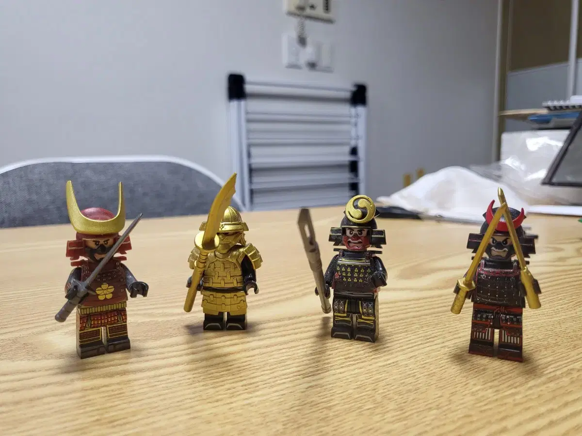 4 Unauthorized LEGO Samurai Figures (Good Condition)