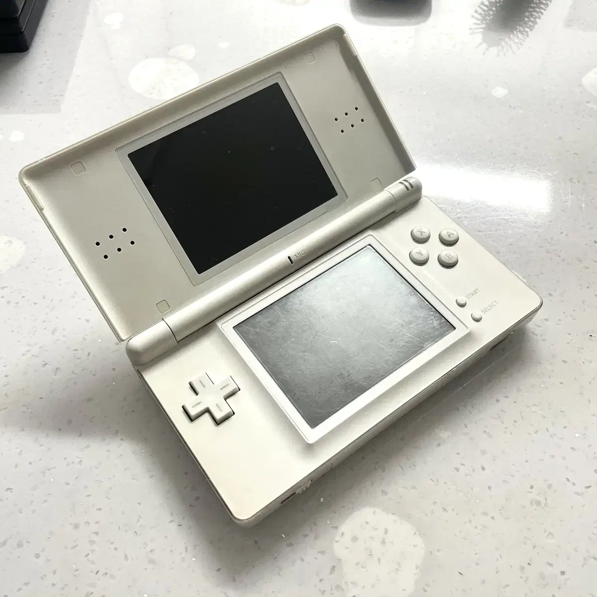 닌텐도 DS LITE 화이트, 핑크 B급