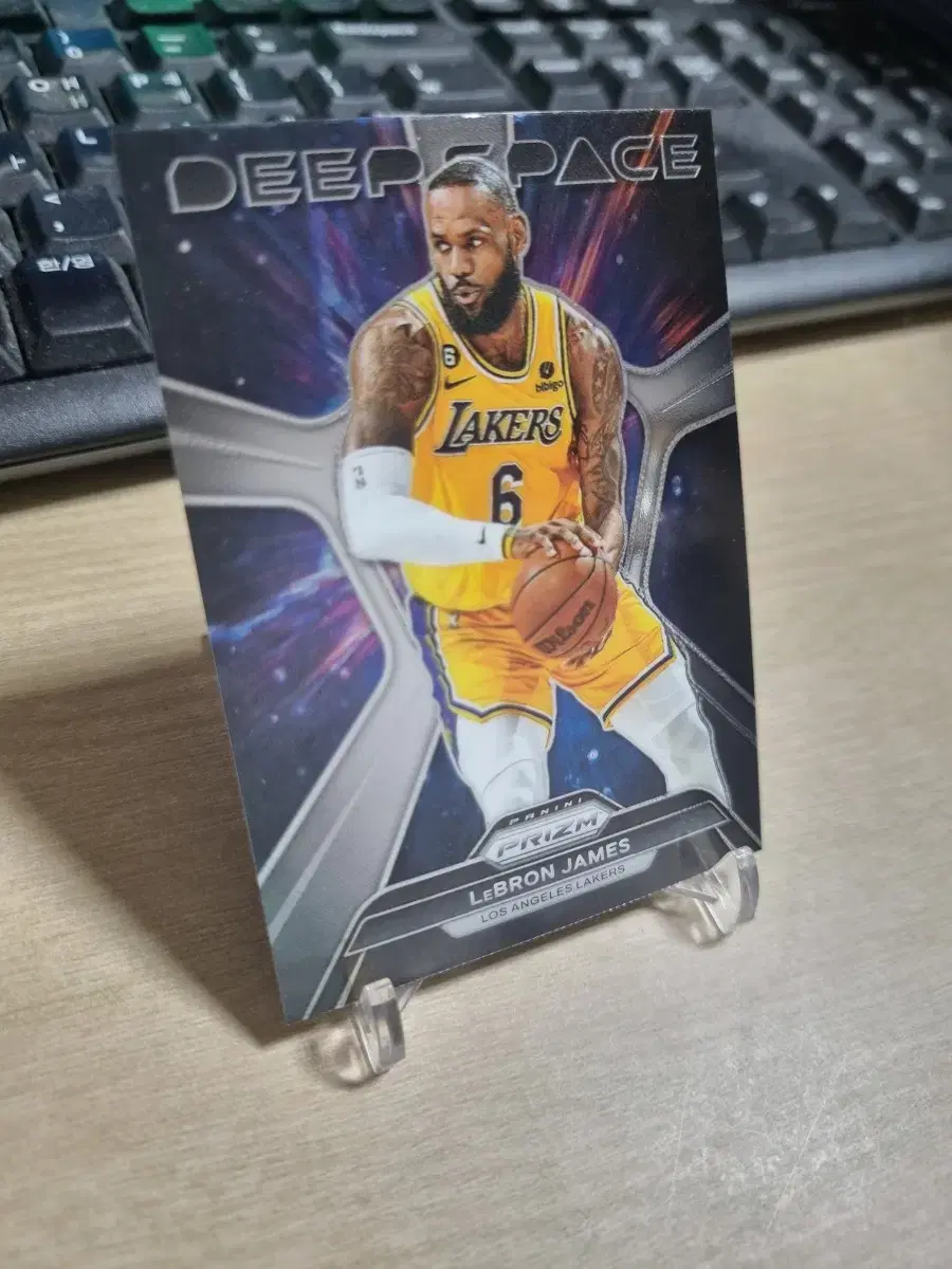 23-24 Panini Prism la Lakers LeBron James Deep Space Basketball Kards