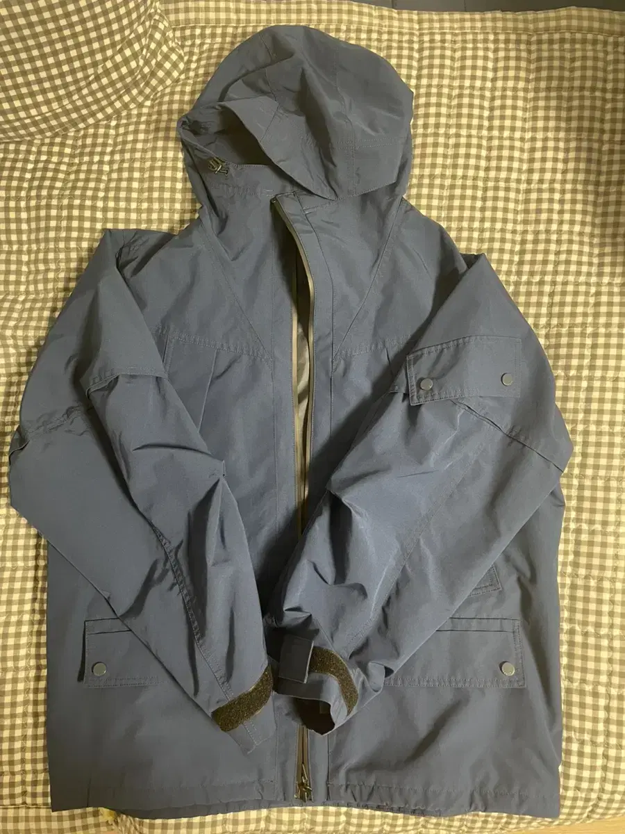 Ilkorso windbreaker size L