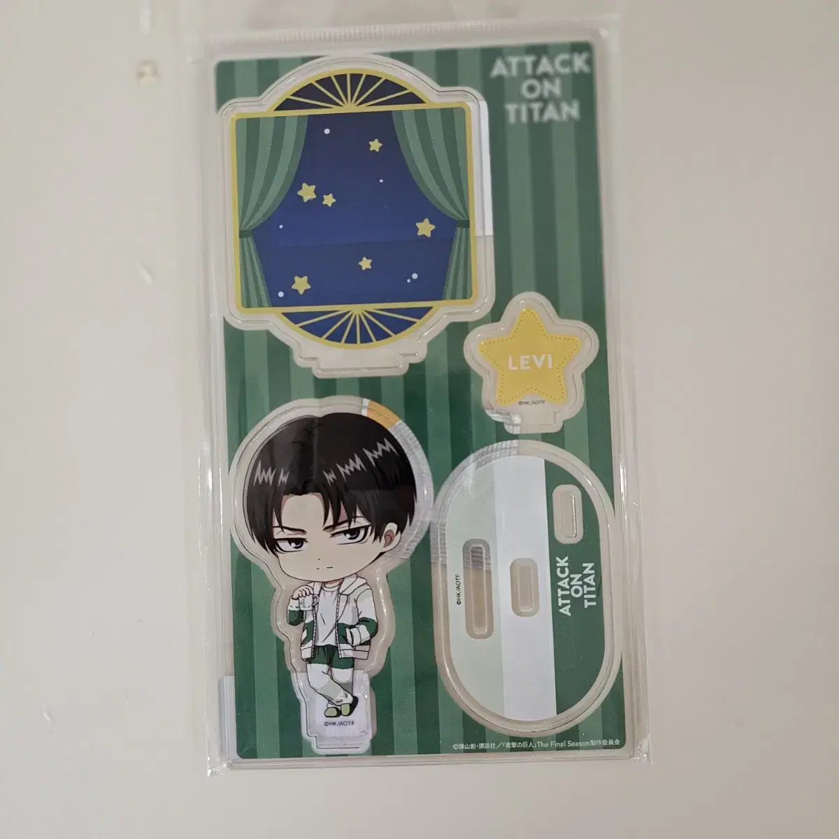 (Original price or less) JIN's giant Levi's cup with chibi acrylic