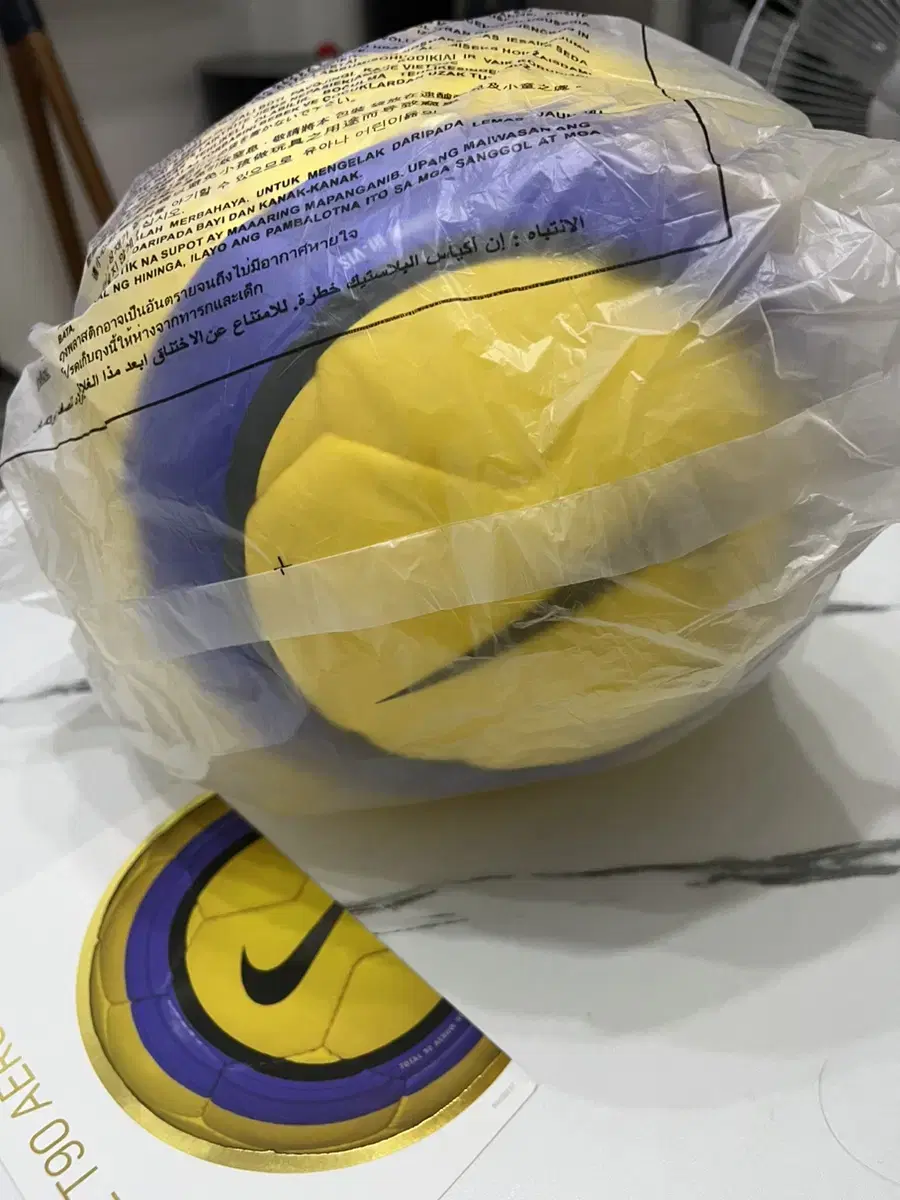 NIKE T90 AEROW Limited edition soccer ball