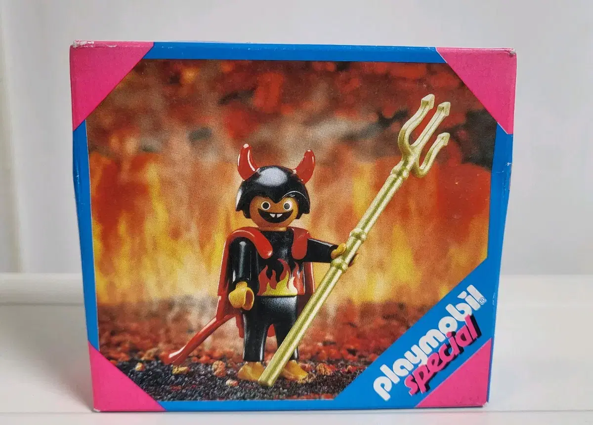 Playmobil Little Devil 4561 Unsealed