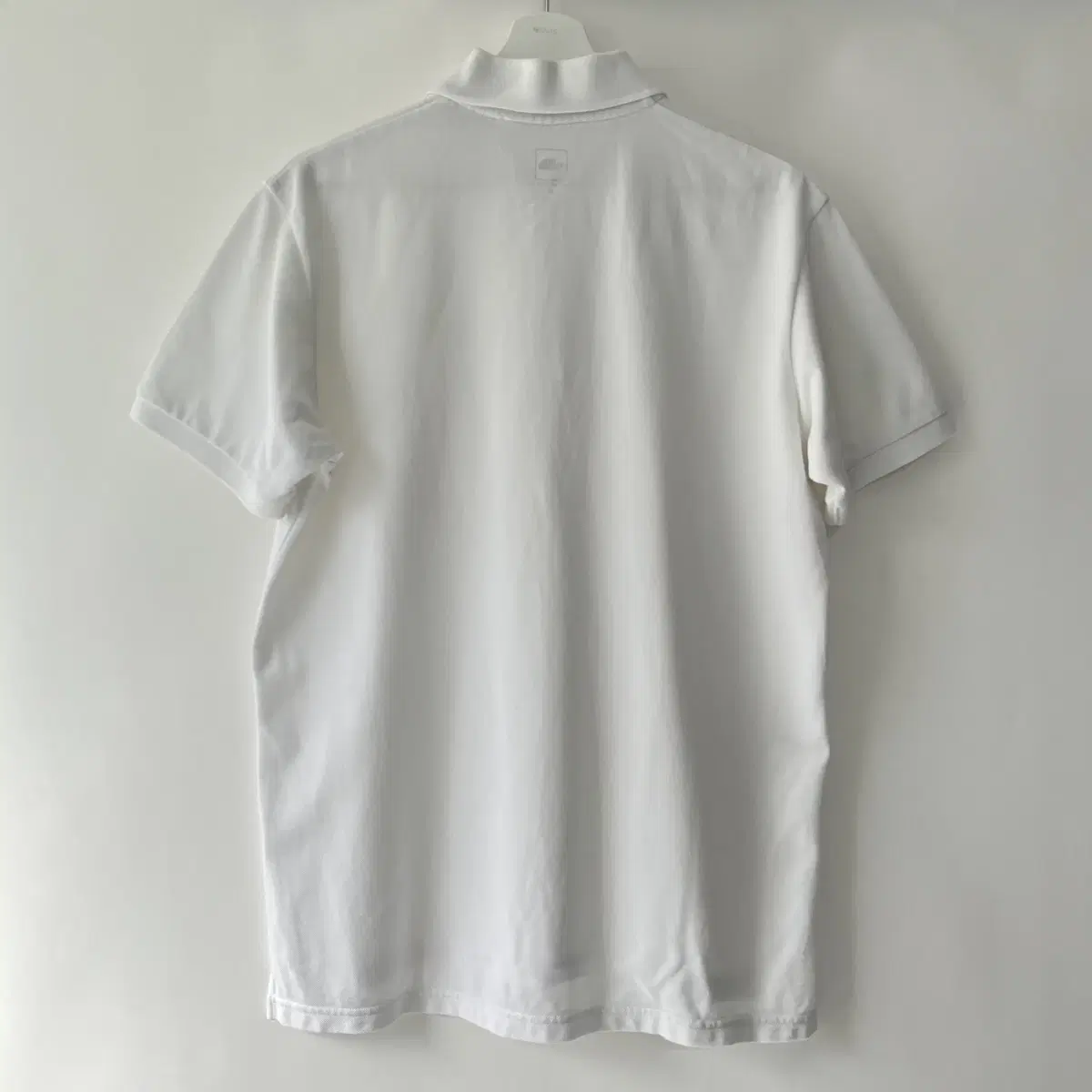 THE NORTH FACE white pk shirt