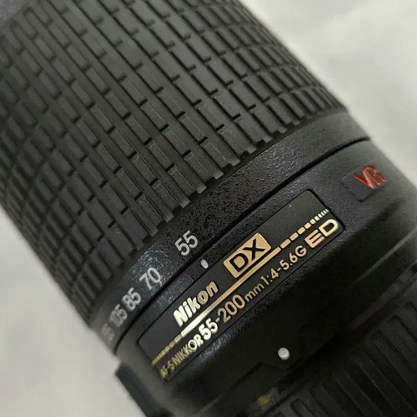 니콘 AF-S DX 55-200 F4-5.6G ED VR 헝그리망원