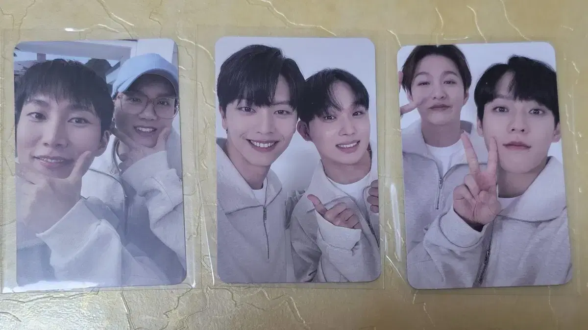 BTOB Hooded Zip Up photocard Sells