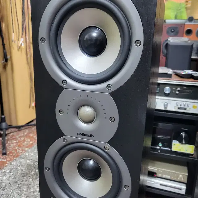 폴크오디오 FolkAudio 톨보이스피커 Tsi300