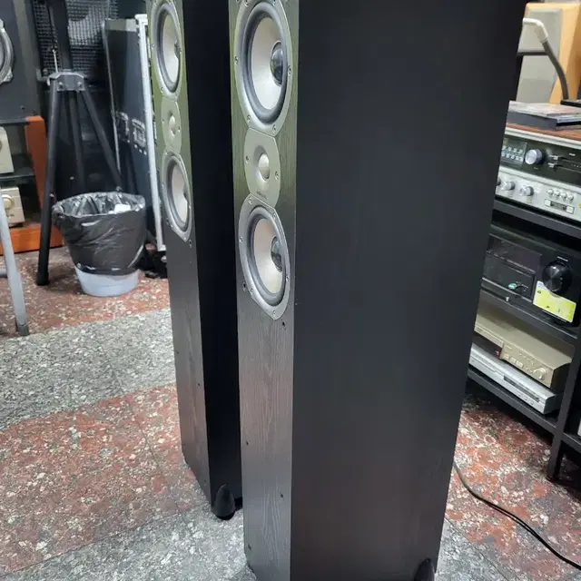 폴크오디오 FolkAudio 톨보이스피커 Tsi300