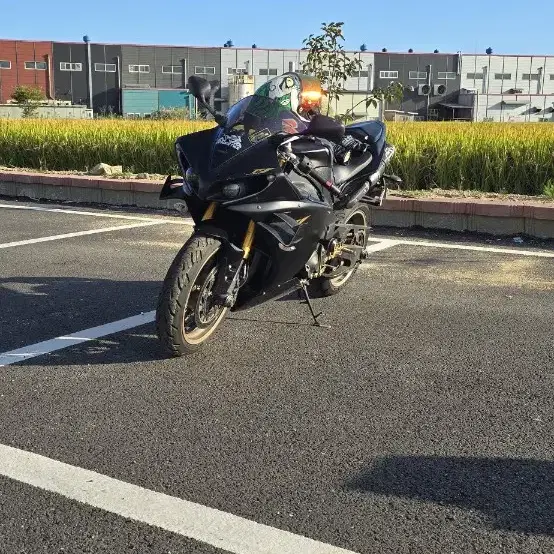 Yamaha 2014 빅뱅 r1 떼르풀배기 41007km (판매완)