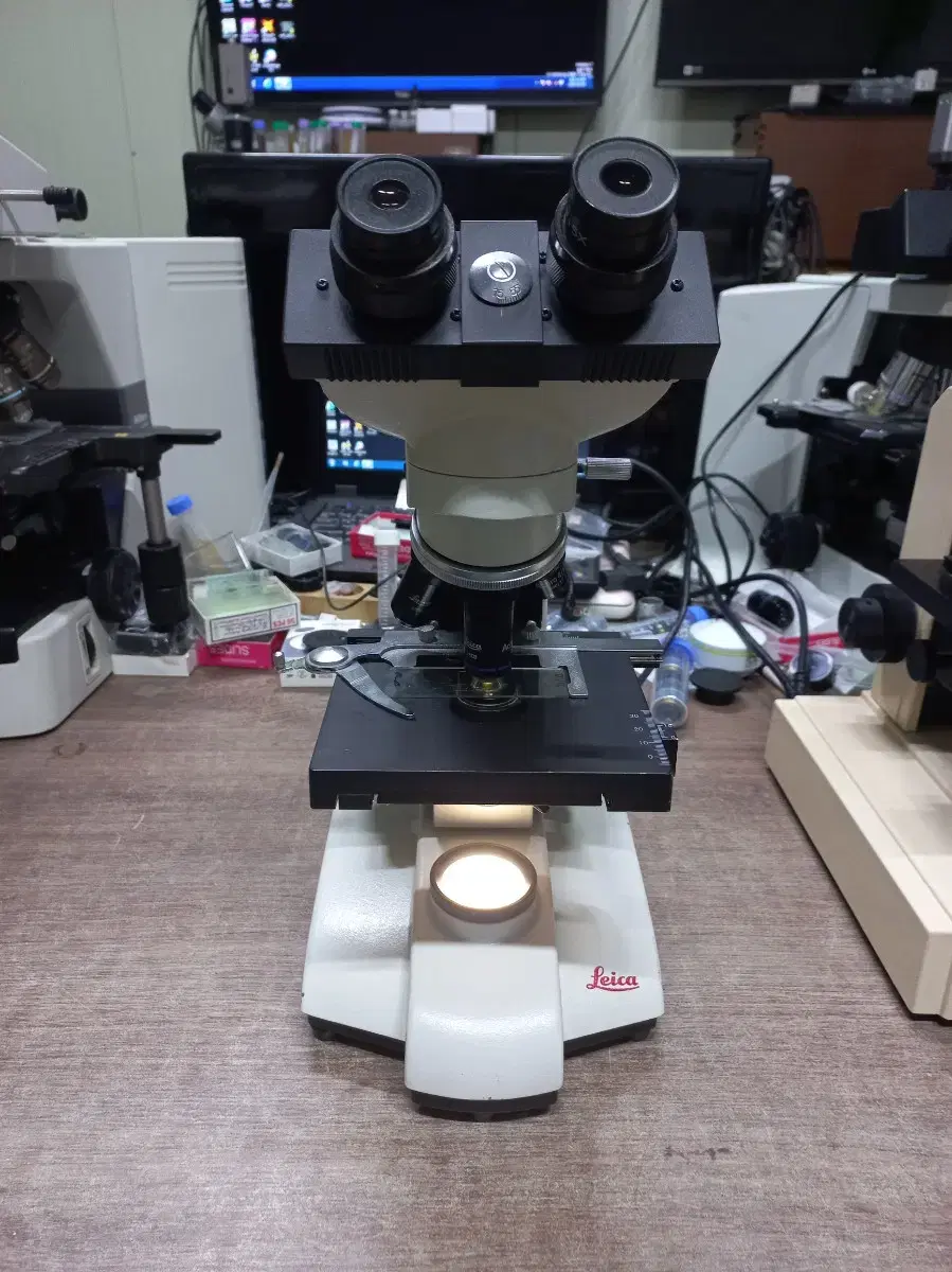라이카 현미경 판매