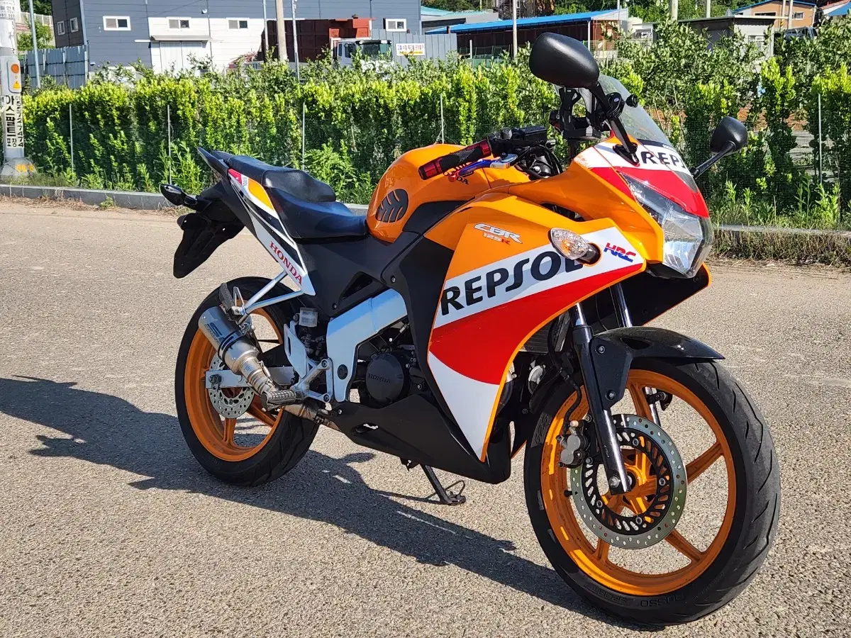 cbr125 15년식 19000키로 sc머플러 165만원판매합니다