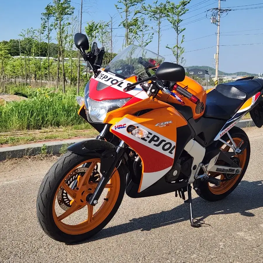 cbr125 15년식 19000키로 sc머플러 165만원판매합니다