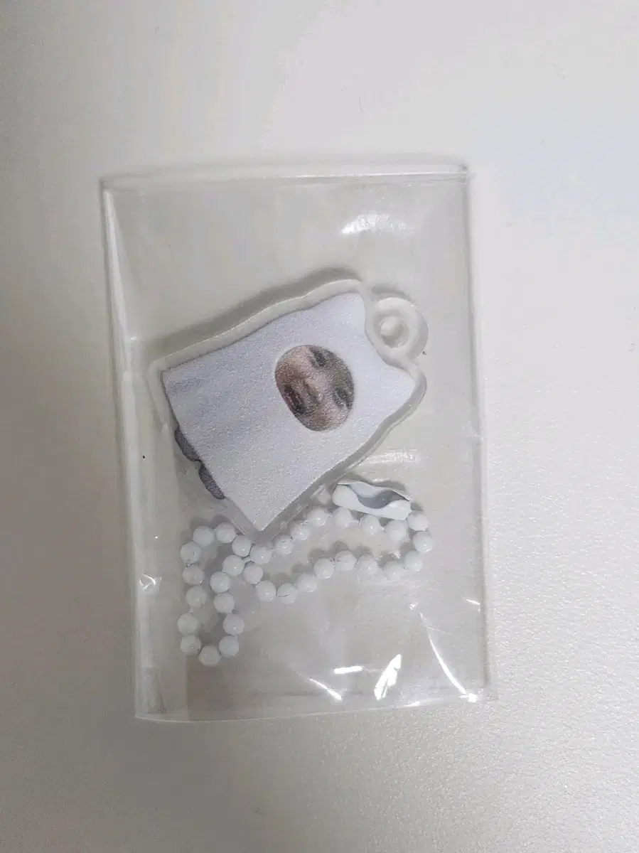 Dubatdu taehyun sells ghost keyrings