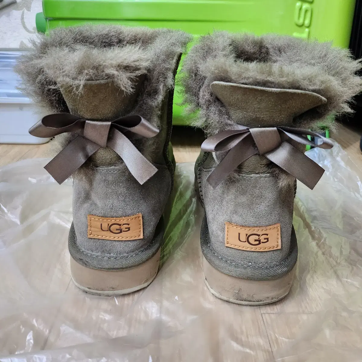 UGG 어그 미니 베일리 보우 2 사이즈240