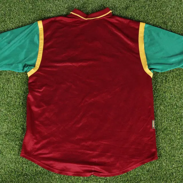 PORTUGAL 98 WORLD CUP SHIRT MADE BY NIKE