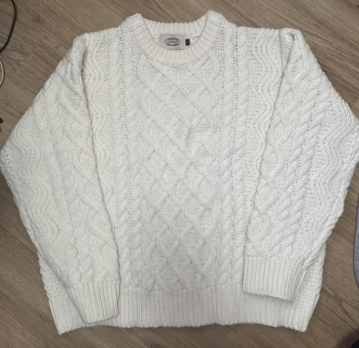 Amphist Knit