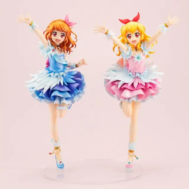 Mega House Lukria Aikatsu Hoshimiyaichigo Ozora Akari Cosmos Figures