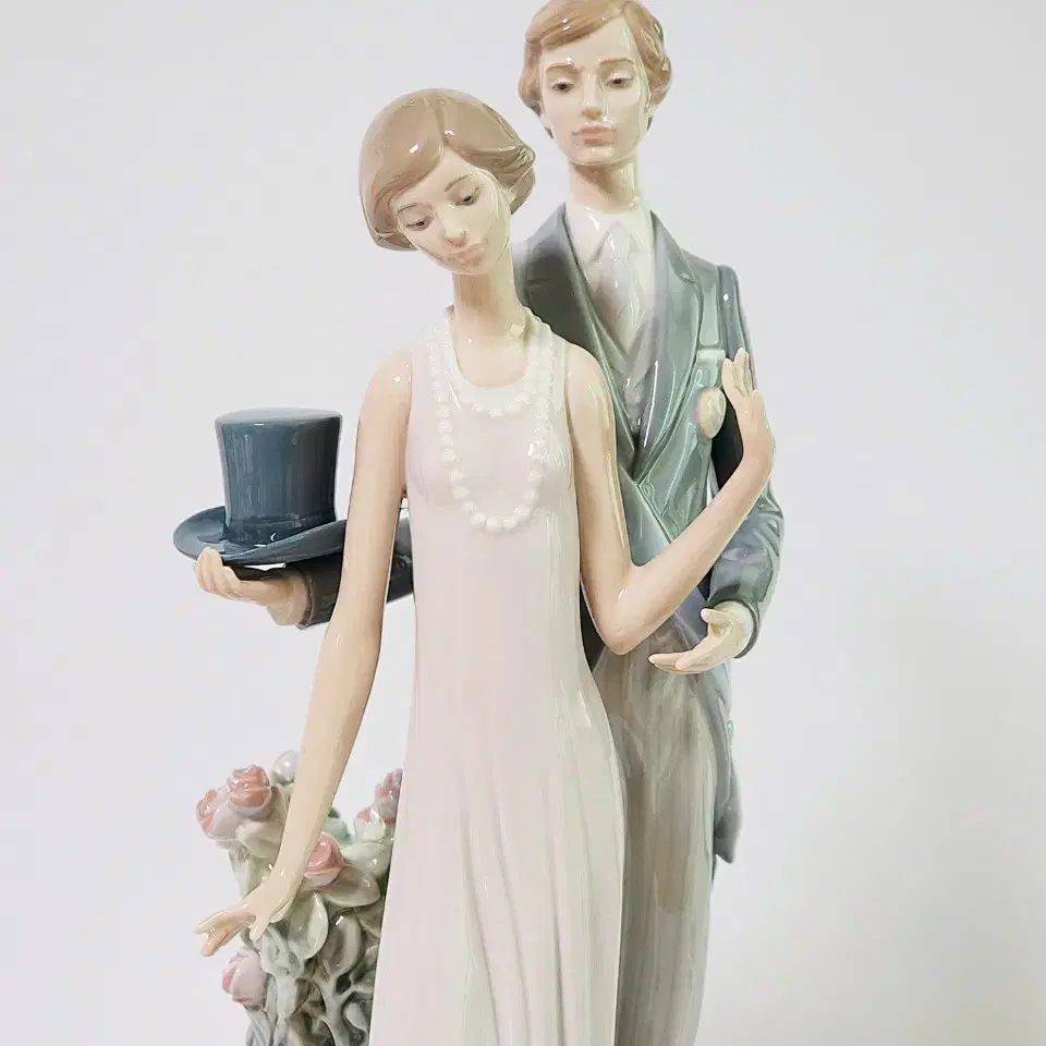 LLADRO 야드로 1430 상류사회 High Society 피겨린