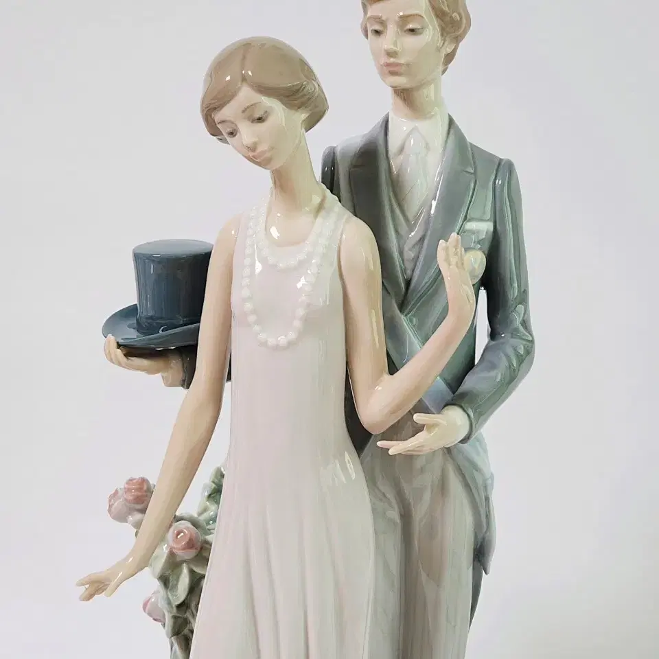 LLADRO 야드로 1430 상류사회 High Society 피겨린