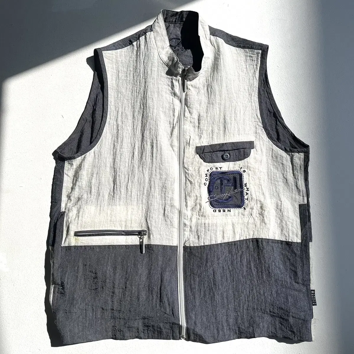 [M] Cross Haven Japanese Vintage Embroidered Detail Vest