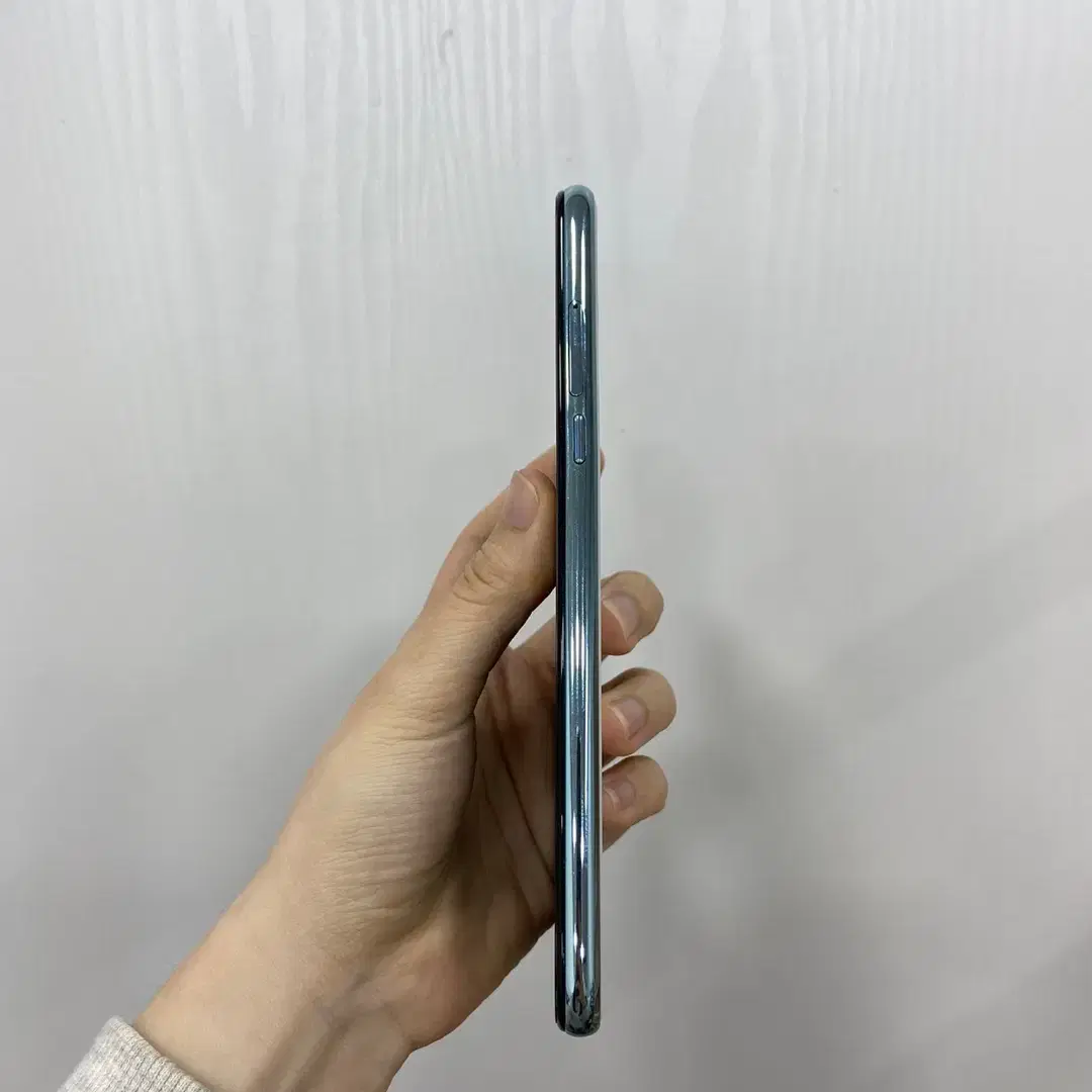 Q51 화이트 32GB 부산 중고폰 팝니다 26178