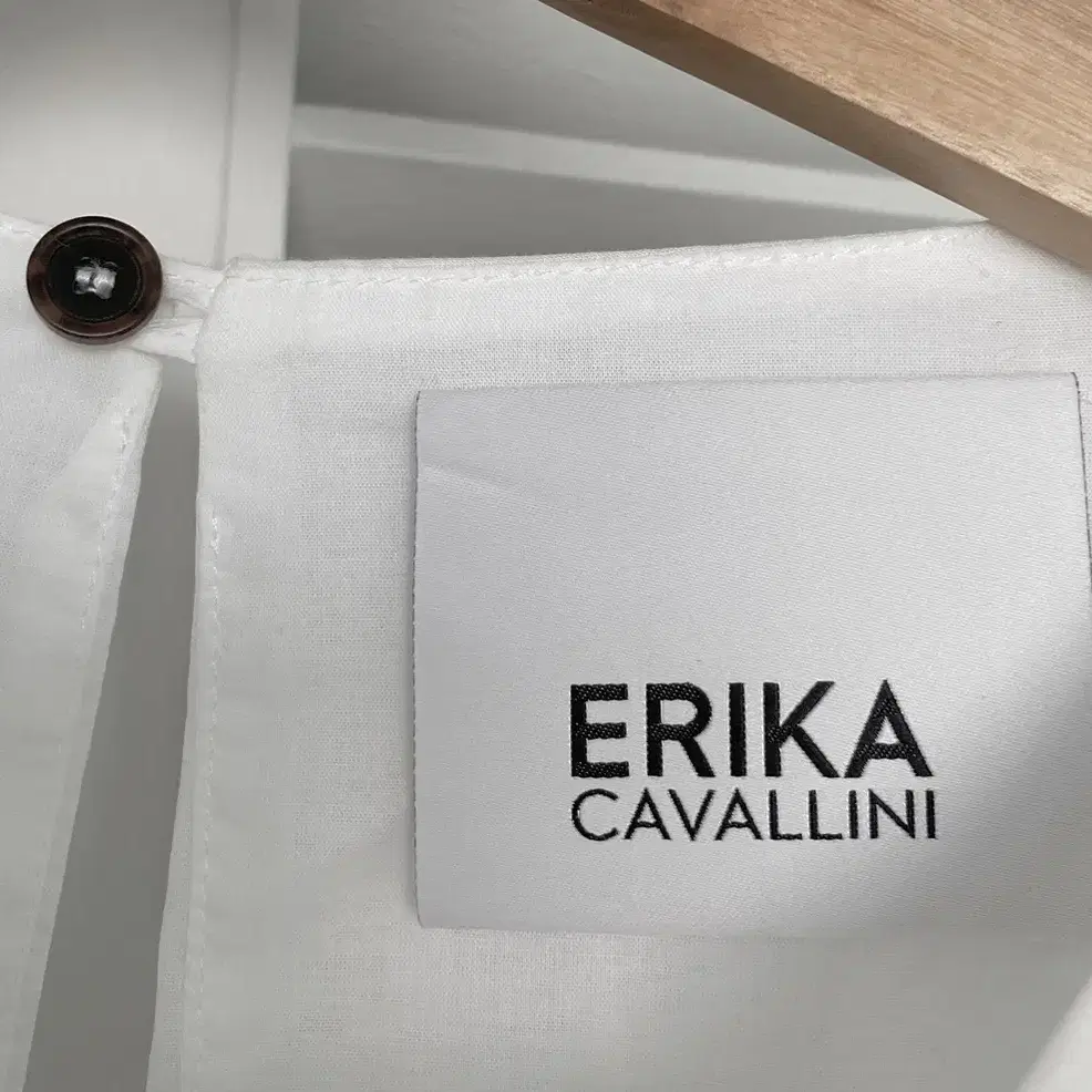 Erika cavallini 네츄럴 화이트 롱원피스