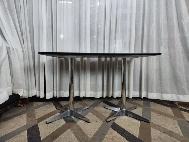 Vitra Eames table 오마쥬 미드센츄리디자인 테이블