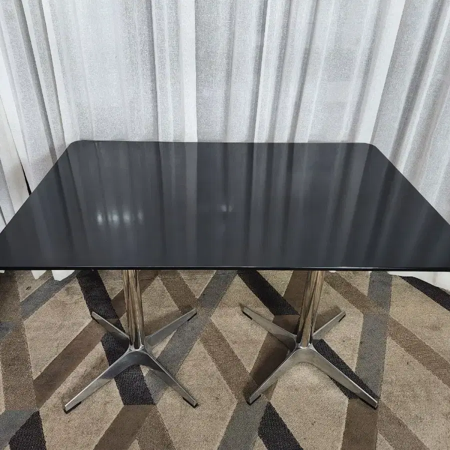 Vitra Eames table 오마쥬 미드센츄리디자인 테이블