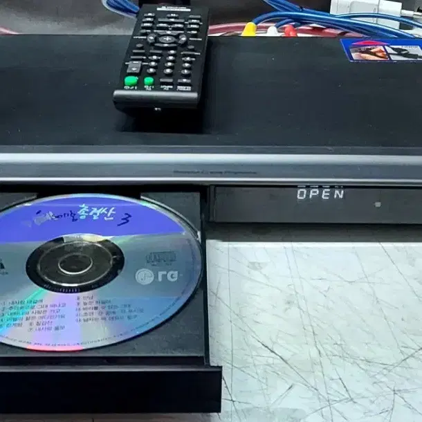 소니 블랙 슬림 DVD.CD 플레이어와 소니호환리모콘 포함