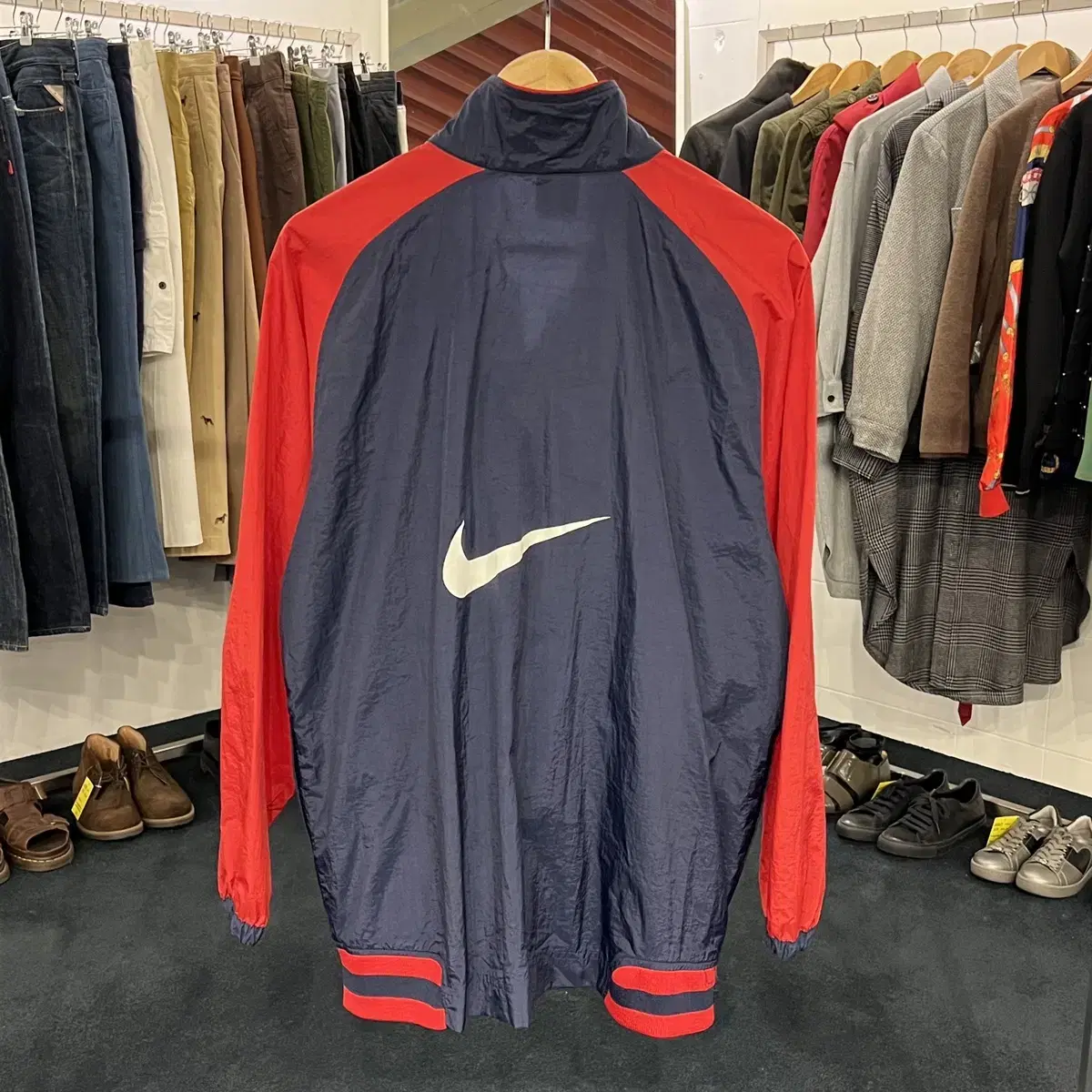 [TAPO] [XL] 90s Nike Old School Big Swoosh Windbreaker