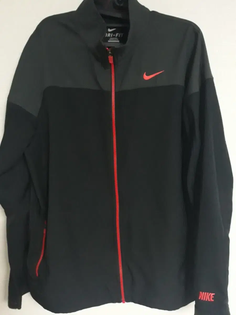 Nike Thin Windbreaker XL105