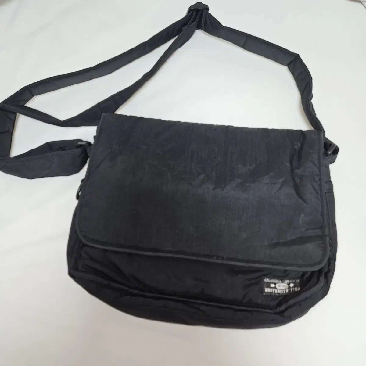 컬럼비아 크로스백 COLUMBIA NYC CROSS BAG LARGE