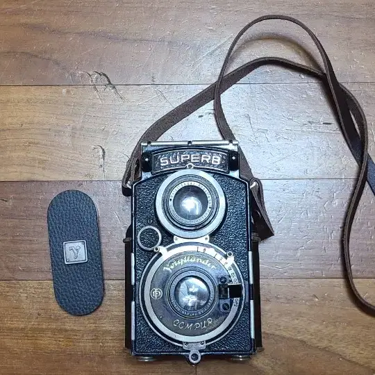 보이그랜더 Voigtlander Superb 중형 필름 카메라 판매합니다