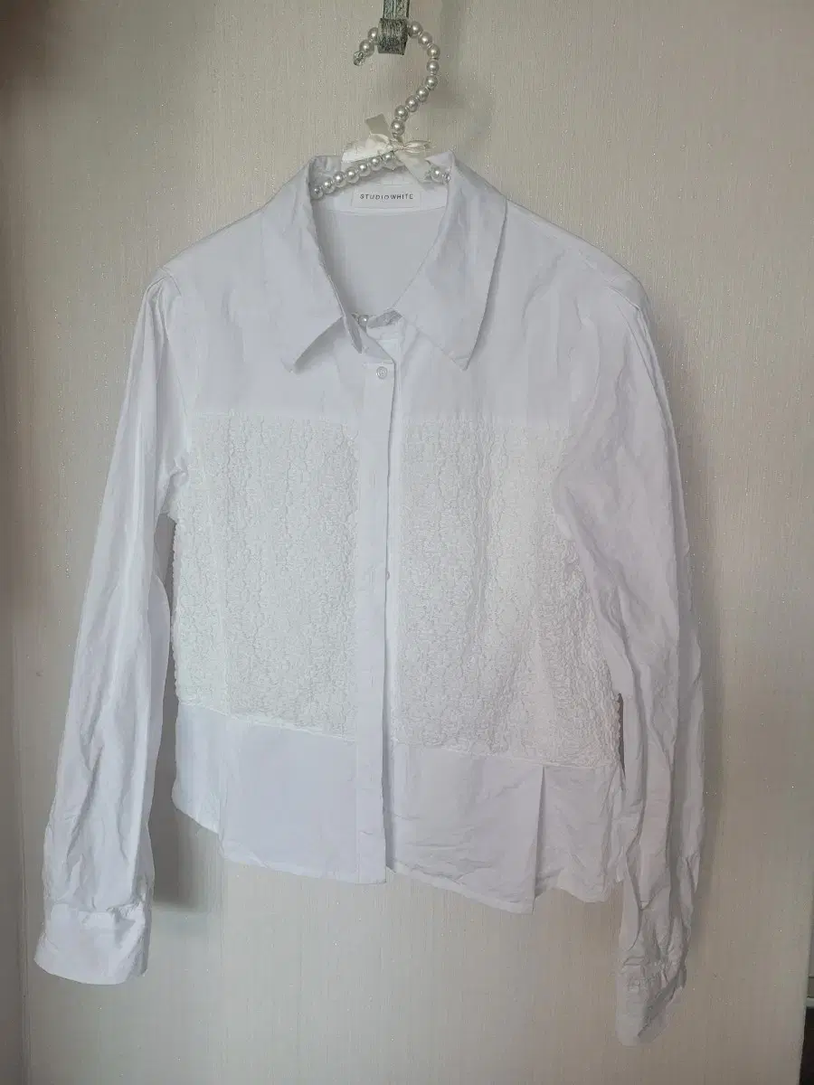 STUDIO WHITE blouse