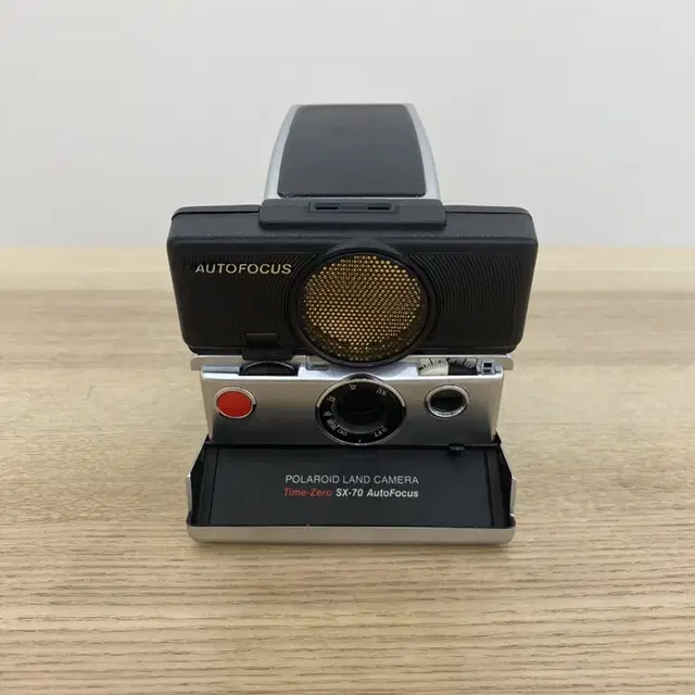 폴라로이드 SX-70 타임 제로 오토포커스 카메라 판매합니다. Time-