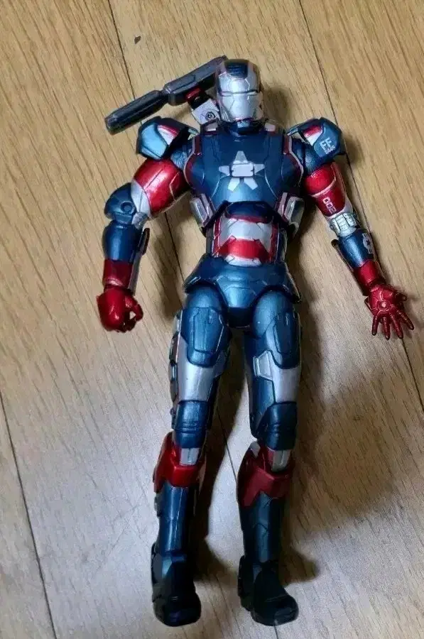 Rare) Marvel Select Iron Man 3 Patriot Marvel Figure