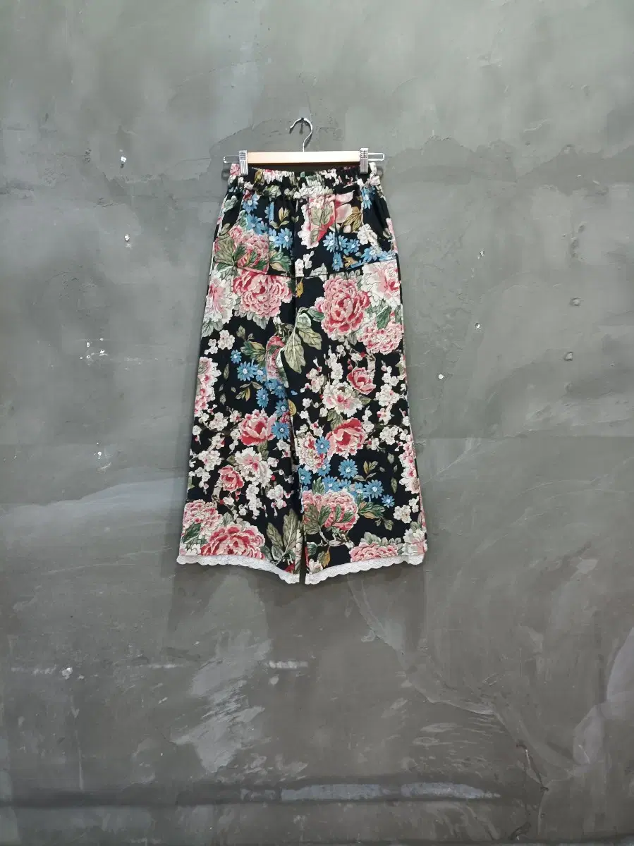 Women's Clothing yeoreum Cotton Flower Patterned Pants