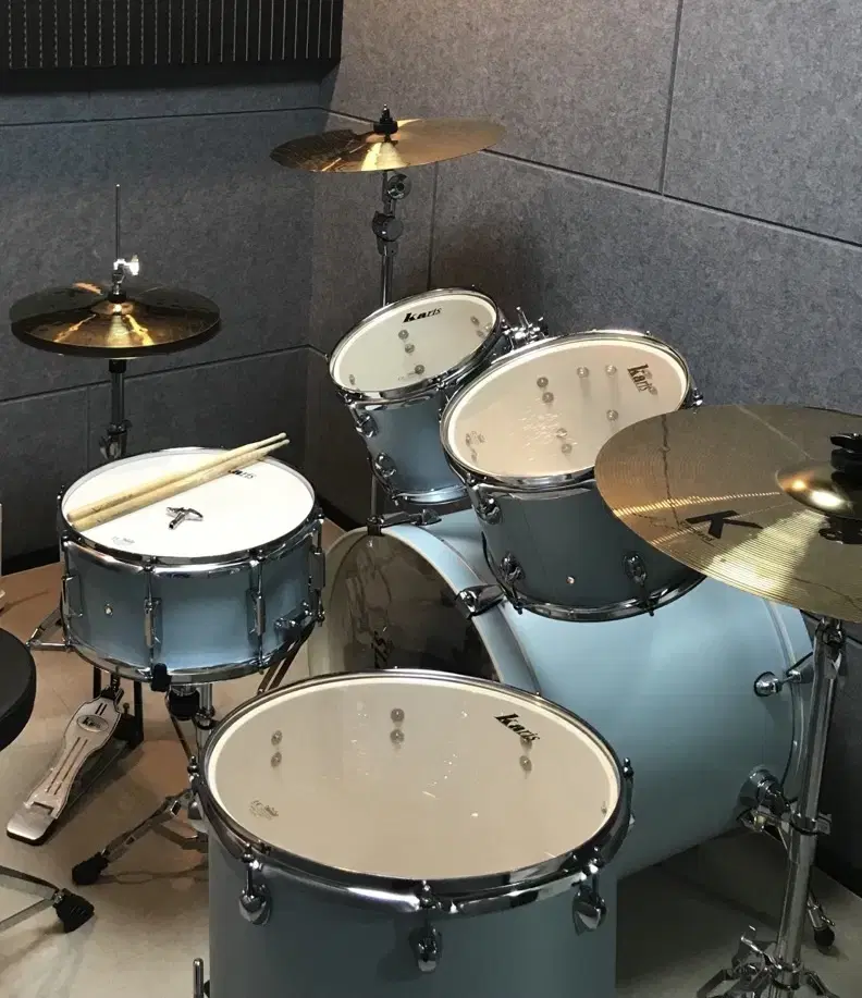 Karis 701 drum set for sale