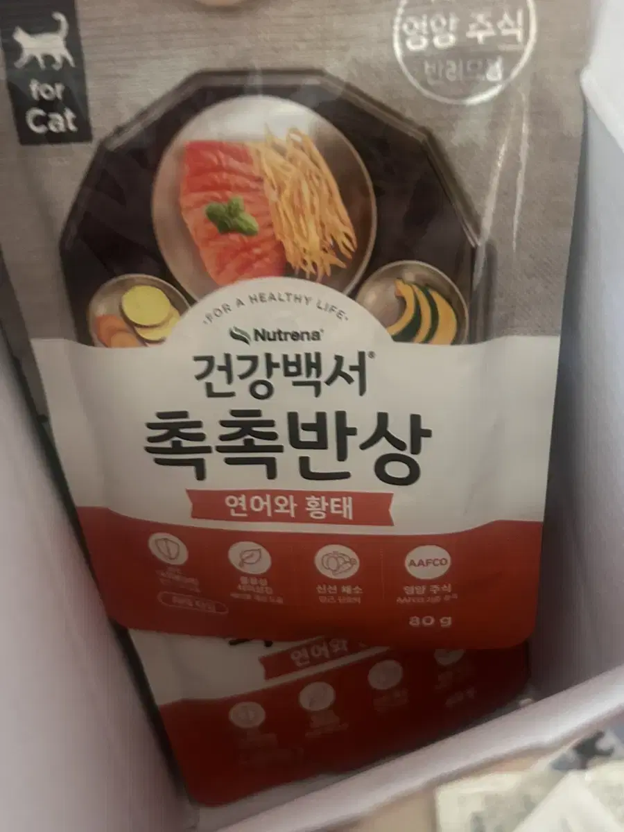 건강백서 촉촉반상 연어,황태 맛 고양이 간식