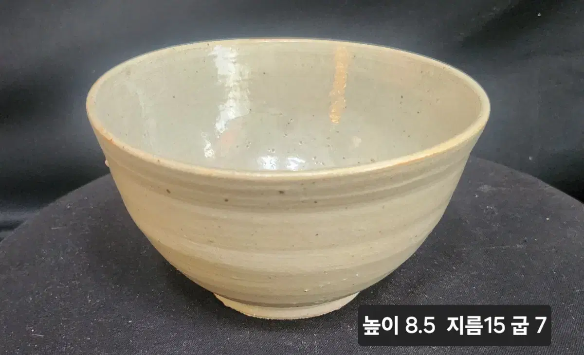 White porcelain tea bowl from the Joseon Dynasty. Joseon white porcelain bowl