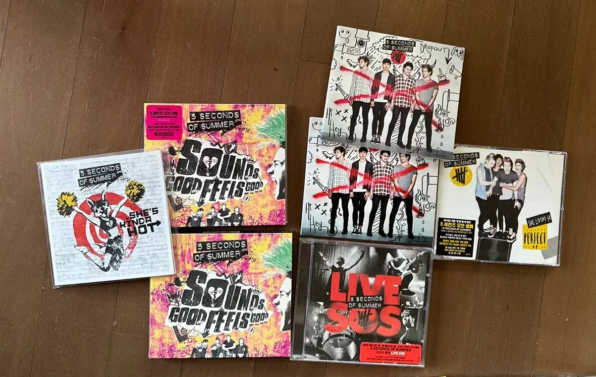 Five Seconds of Summer 5SOS album bulk sells