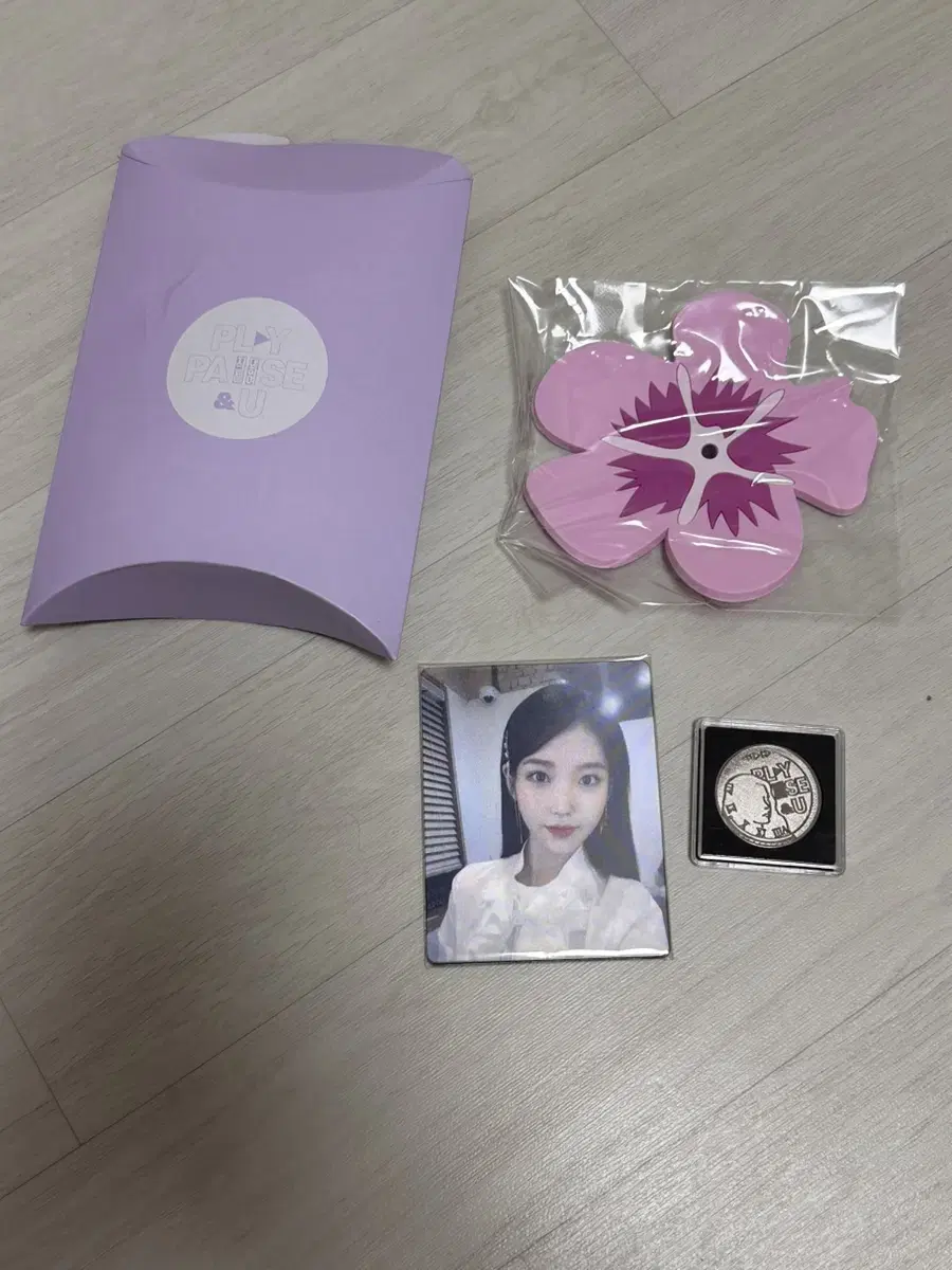 IU's 11th Anniversary fanmeeting Pre-order Benefit