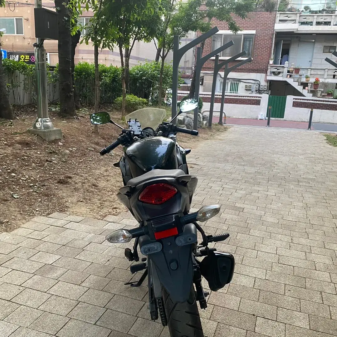 2014년 CBR125 블랙색상 판매합니다.